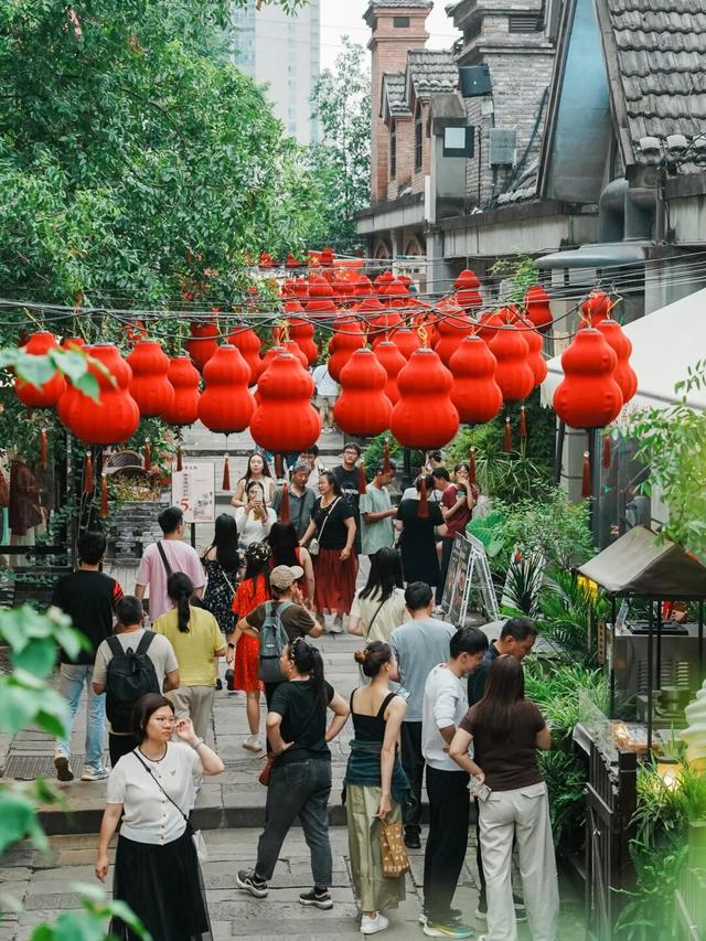 人气，就是南岸双节的最佳答案！