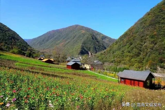 来白马山寨过个诗意国庆！这里的风不燥、云很柔、秋正好