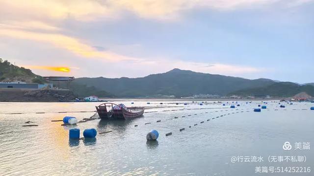 彩色旅图｜光影里的霞浦：滩涂、古树与渔排的诗意时光