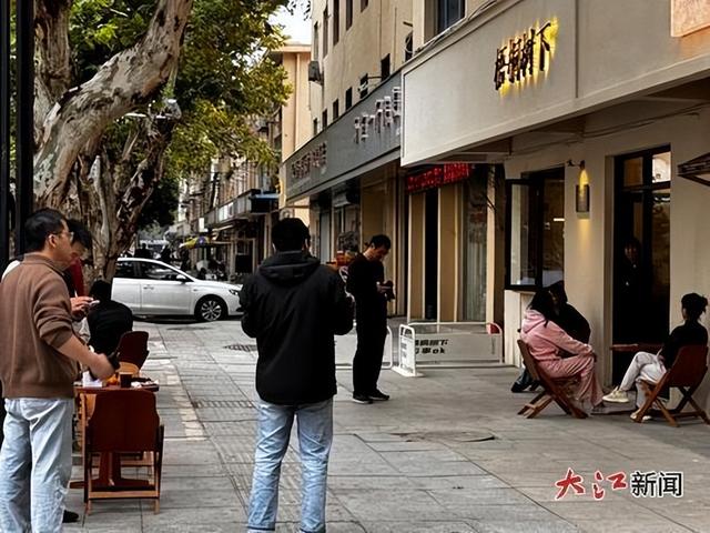 各种小店竞相涌现 索道成南昌梅岭景区创业风口？