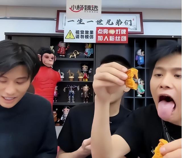 央视怒批，国务院点名封杀，这几位坑蒙老百姓的大网红，彻底凉凉