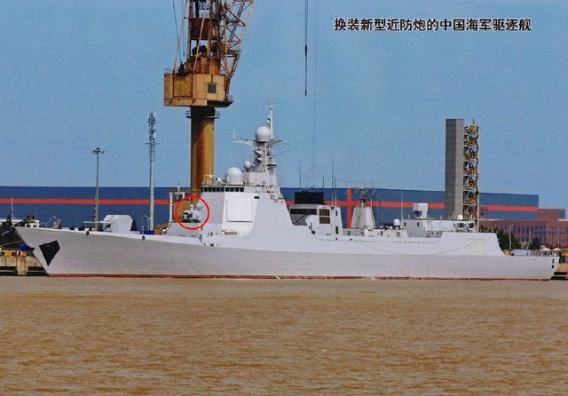 中美舰艇发生激烈对峙，外军突然冲向解放军，结果下一刻就老实了