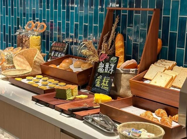 来普洱看“滇超联赛”，住哪更有性价比？丨看滇超 品普洱