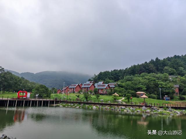 不止清凉！保康横冲：森林步道、天空之镜、风车日出、星空露营