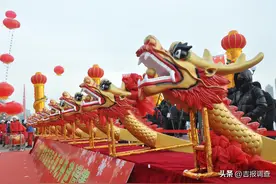 咚咚锵！咚咚锵！吉林市这场龙舟赛，超燃！图片