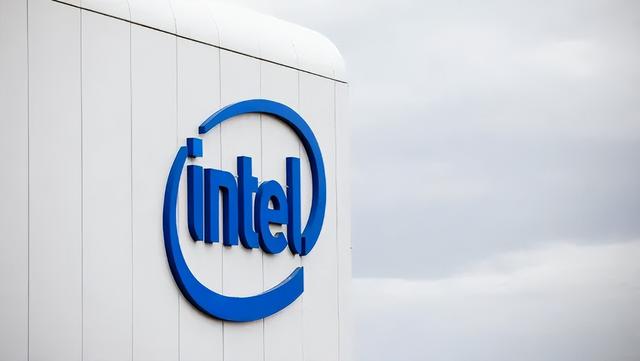 代工退出、裁员15%、欧洲工厂搁浅，英特尔股价暴跌