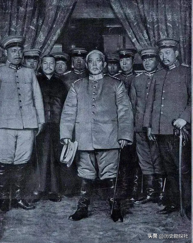 这是袁世凯五姨太的真实样貌，头发稀疏并不貌美，但备受宠爱