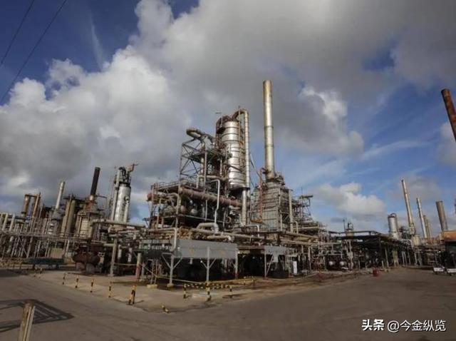 扣押油轮引爆“后院	”危机	，美委生死对决，世界格局或将发生巨变