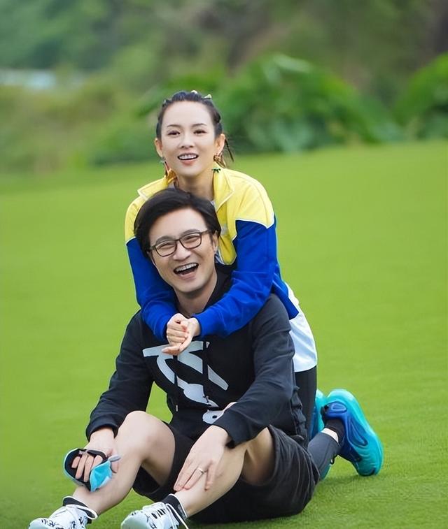 离婚不到两年，汪峰戳破与章子怡的婚姻真相：厌倦的并不是她