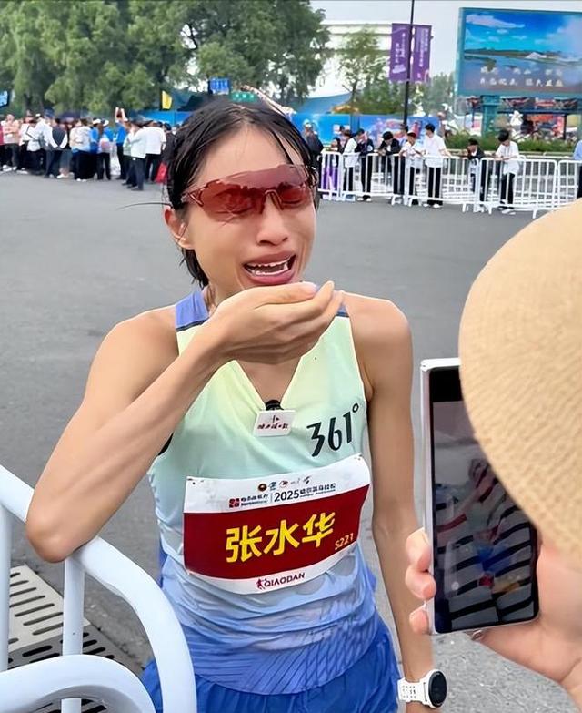 凭啥罚张水华？白岩松支招当“市民护士”：网友怒怼，实属活该？