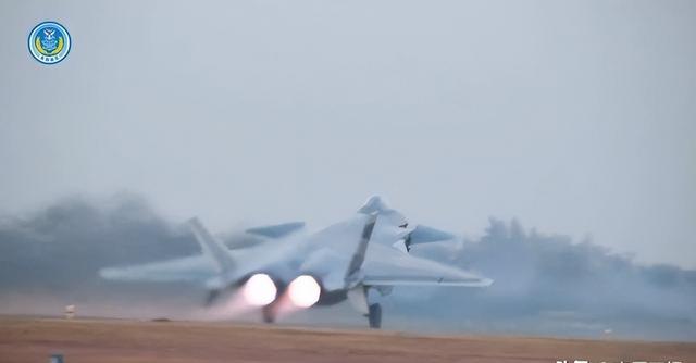 真是大变局！美国要发动第二场战争，不是在台海	，而是打俄罗斯？