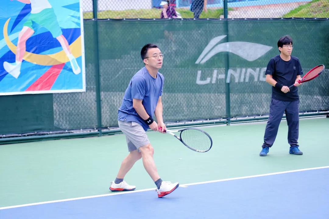 首届网球友谊赛暨武汉市高新技术产业协会网球分会正式成立! 首届网球友谊赛暨武汉市高新技术产业协会网球分会正式成立!