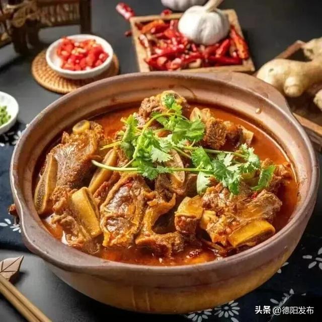 跟着川超游德阳丨德阳主场迎战甘孜，非遗热浪点燃秋日激情！