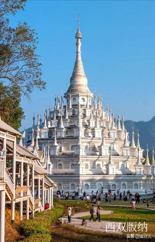 多少人都喜欢来我们云南旅游。我们云南人又想去外省旅游。
