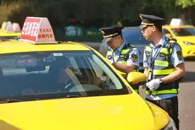 重庆出租车上遗失物品 这些举措助你快速寻找 还提供寄送服务图片