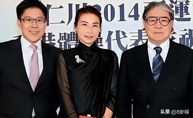 霍震霆没想到，44岁儿媳郭晶晶再次官宣喜讯，让整个阔太圈沉默了