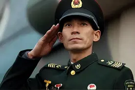 兵王芮银超现已退休，部队为他两度改士官编制，曾拒40万年薪工作图片