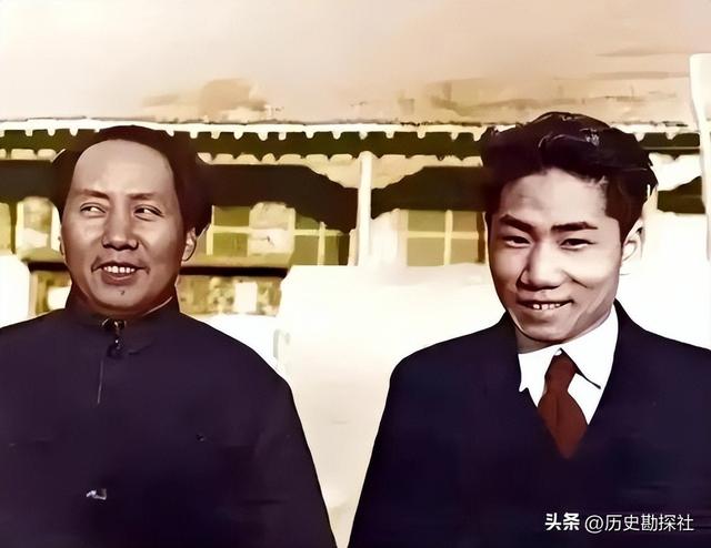 1962年，刘思齐和杨茂之新婚后，去看望毛主席，留下的珍贵合影