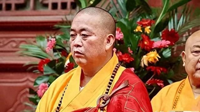 少林寺总裁释永信被带走调查！被曝敛财数十亿、豪车娶妻生活奢靡