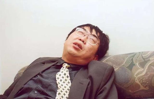 聂卫平去世不到3小时，恶心的一幕发生了，女儿发文吊唁字字催泪