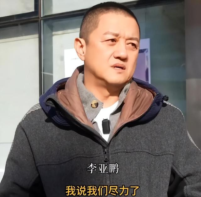 王菲没想到	，自己负债累累的前夫李亚鹏，如今凭一个举动口碑暴增