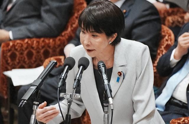 日本自陷地缘死局！高市早苗涉台言论引中方雷霆反击，俄借机重申千岛主权，美国翻脸拒兜底？