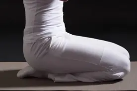 养脾胃的经典动作，古人早就发现了图片