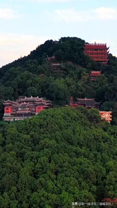 “哈儿山”停业、索道落地：南山正在又“破”又“立”？