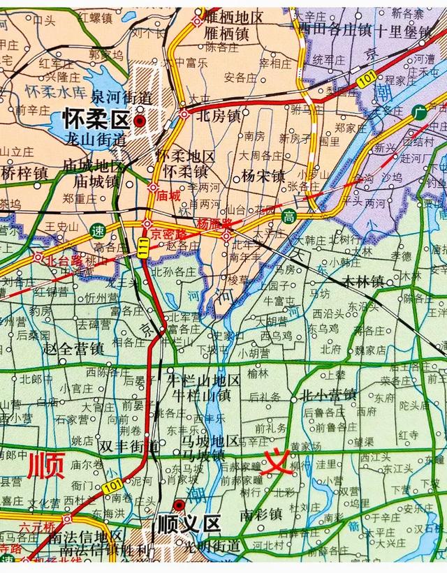 牛栏山镇在顺义区城北,那里还有牛栏山地区,近日有冰雪嘉年华