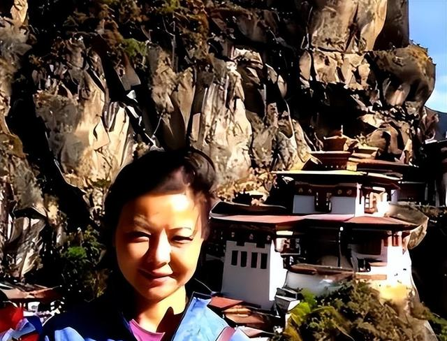 北京大姐爱上小19岁僧人，豪掷500万盖寺庙，婚后12年现状如何