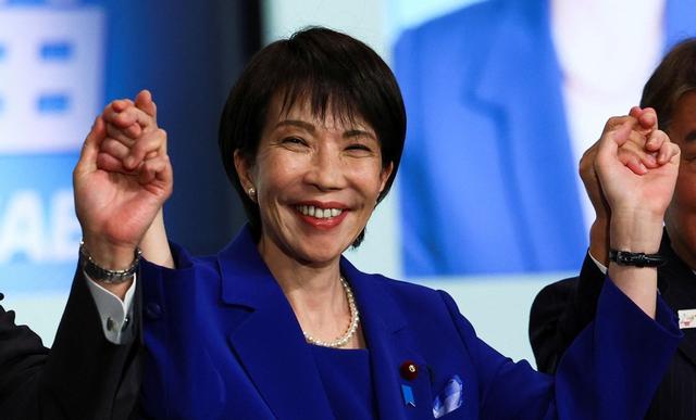 中方三连击见效！日高官急赴华“解释”，高市早苗被迫 “反省”