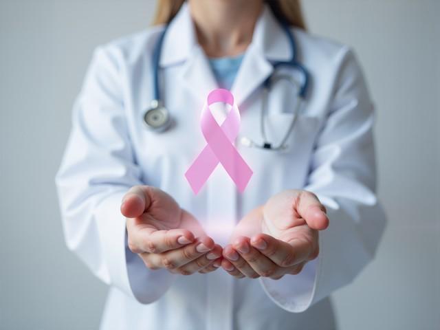 乳腺癌晚期多因啥离世？医生透露：身体出现这些症状时就该警惕