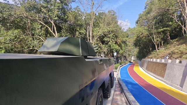 赏秋秦岭，摩旅商洛（03）打卡全国唯一“红军镇”，进入湖北境内