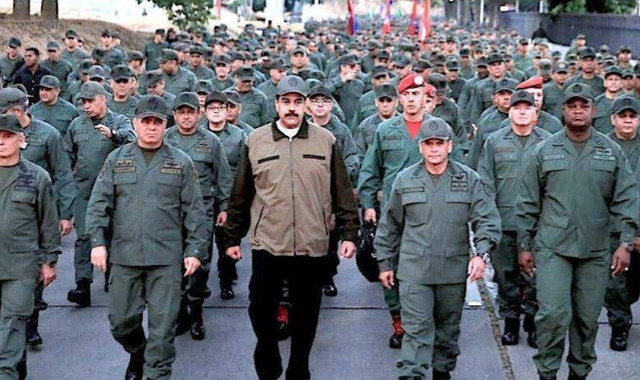 美国航母逼宫委内瑞拉？63%美国人反对开战，没人愿为战争买单！