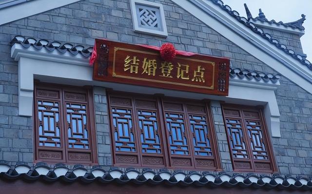 “重生”的民主街 | 烟火依旧，故事常新