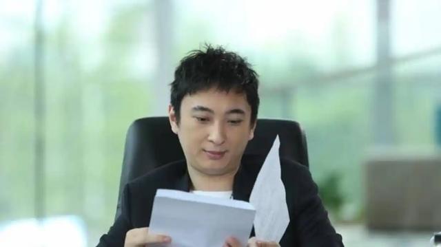 钱再多有什么用？71岁王健林瘦成皮包骨，王思聪本性难改沉迷女色