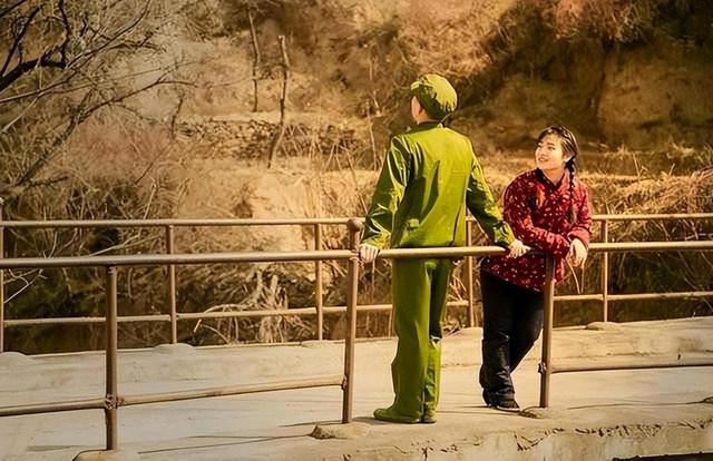 61岁北京知青重返陕北看望初恋，发现自己已子孙满堂：我对不起你