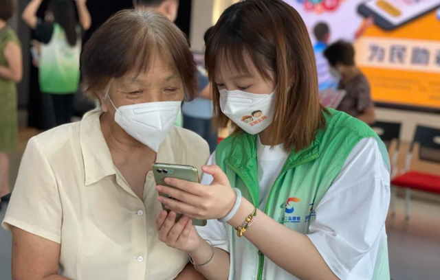 央视曝“先用后付”黑套路，赶紧看自己关闭了没有，小心欠下债款