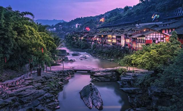 重庆最值得去的5个古镇, 人少景美，不要门票，适合休闲度假