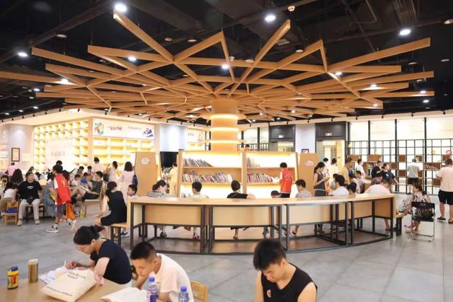 双流区这两个宝藏地点，免费空调+宽敞阅读空间，市民直呼太贴心