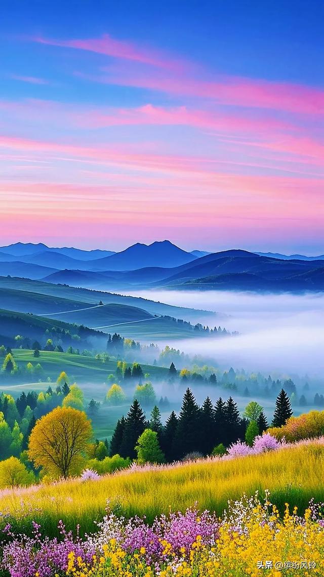 雾是山的软缎，一层叠着一层