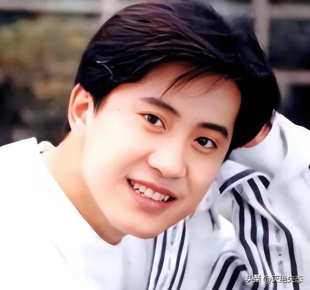 他8次上春晚，作死被捕入狱，今54岁无人问津，老搭档也断了联系