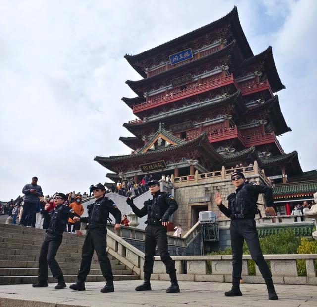 2025年南昌文旅杀疯了！十大名场面让全网狂刷“立刻出发”