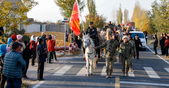 【组图】驼铃响古浪，这支丝路队伍从东天山走来！