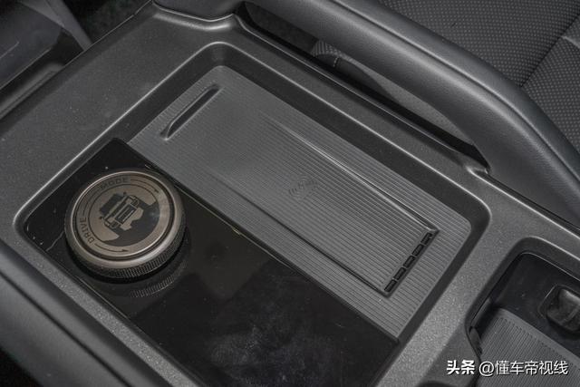 奇瑞风云X3/X3 PLUS上市