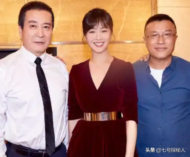 她曾是体操冠军，16岁被姜文带进娱乐圈，因长得太美绯闻多如牛毛