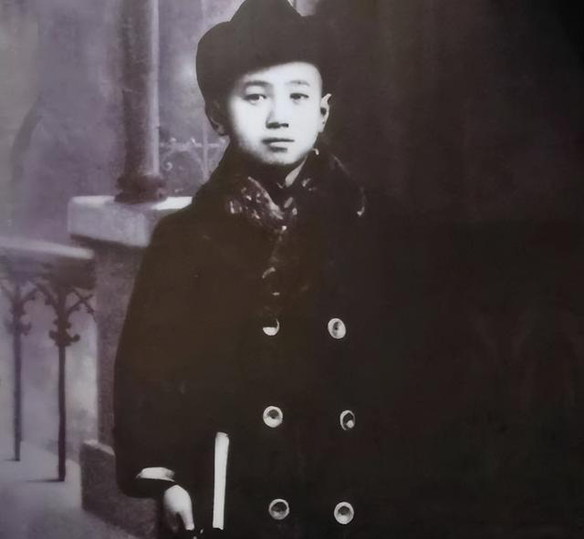 钱学森与杨振宁的差距在哪？很多人理解错了，答案在他们的归宿里