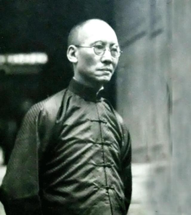 听闻儿子被枪毙，龙云怒闯中南海，毛主席：你自己回去看看吧