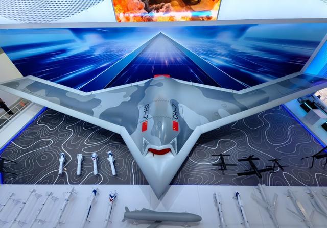 高空飞16小时！隐身彩虹-7巡航西太平洋	，美军航母无所遁形