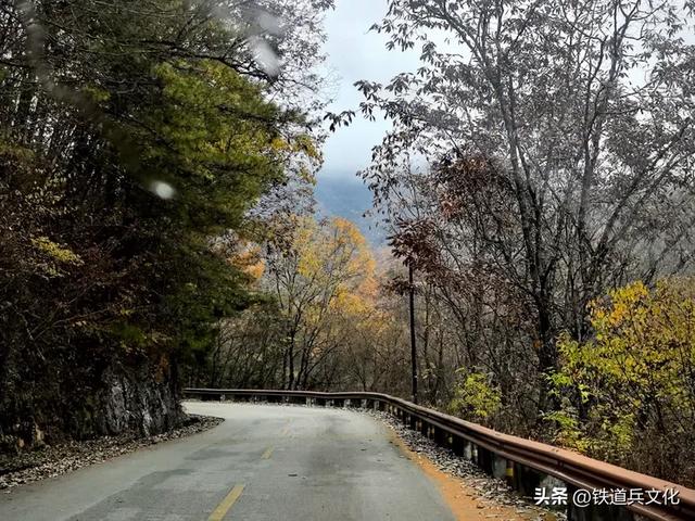 车过神农架【原创】作者：原铁十师陶玉和